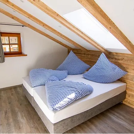 Ferienwohnung Leni *